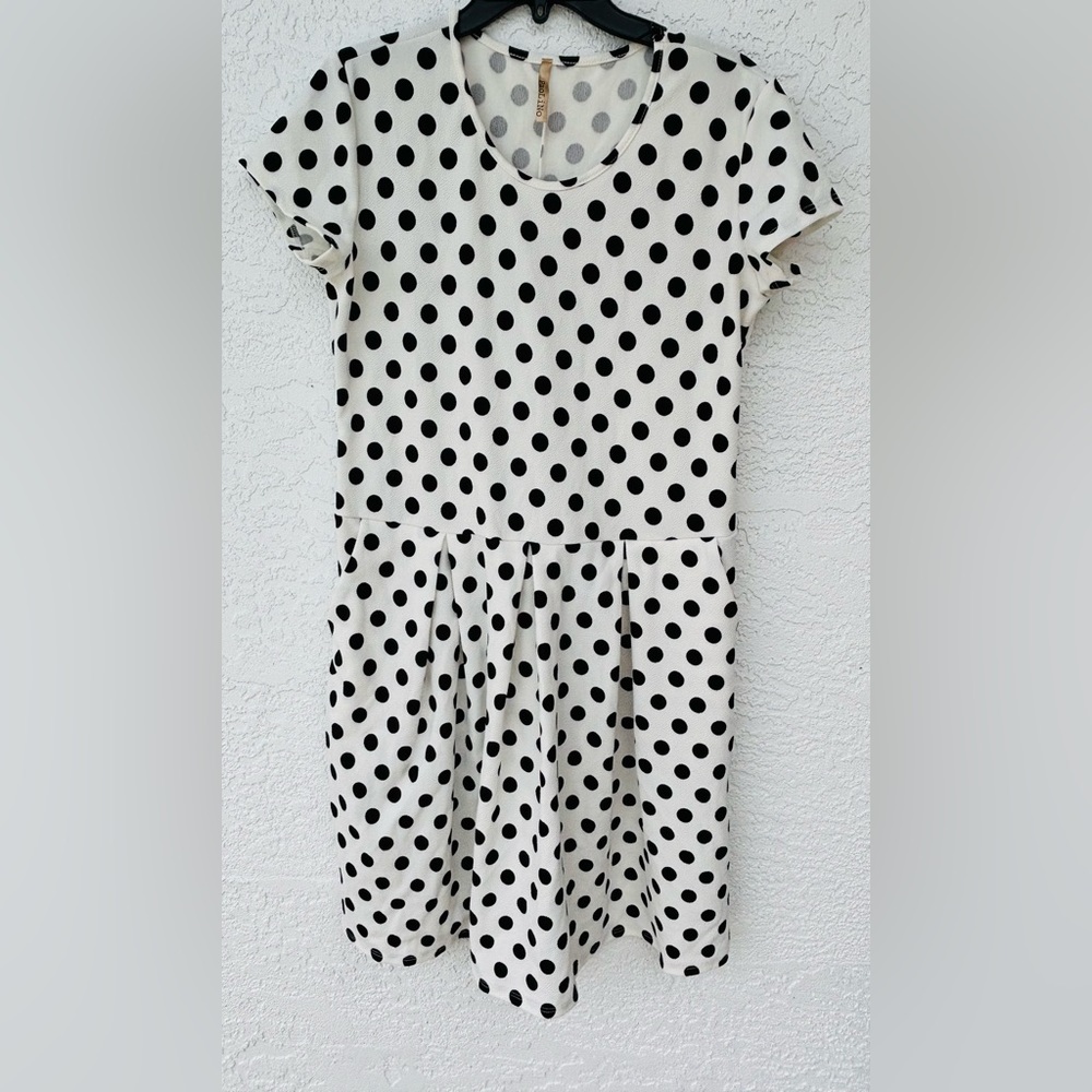 Stretchy polka dot dress